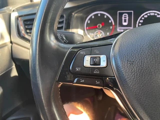 Volkswagen Polo 1.0 TSI Comfortline / 12