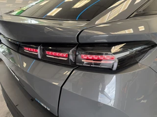 Peugeot 408 1.6 HYbrid Allure 180 EAT8  Navigatie Full-led Adaptive-Cruise / 5