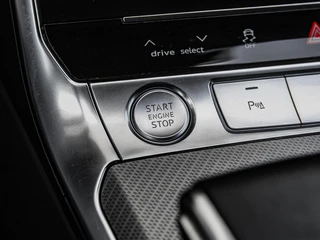 Audi A6 Avant 40 TDI Sport S-Line Black Optic | Trekhaak | LED | Memory | Apple CarPlay/Android Auto | Navigatie | 20" / 35