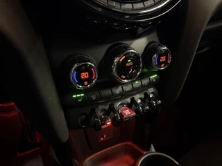 Mini Cooper 1.5 John Cooper Works Dalston Edition Carplay / 18