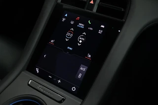 Porsche Taycan 4S Performance 493pk 84 kWh 90% SOH Warmtepomp Sportstoelen BOSE Camera Stoelverwarming Panoramadak / 43