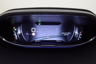 Peugeot 3008 1.2 PureTech Crossway 130 PK | Navigatie | Camera | Climate contro| Keyless | Lichtmetalen velgen | Extra getint glas | Cruise control / 32