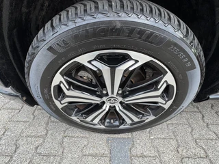 Toyota RAV4 2.5 Plug-in Hybrid AWD BI-TONE PLUS JBL-AUDIO NAVI HEAD-UP BLIND SPOT 360° CAMERA STOEL/STUURVERW EL-KLEP APPLE/ANDROID 1500KG TREKGEW KLASSE 3 ALARM 4S-BANDEN / 10