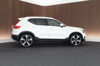 Volvo XC40 1.5 129pk Automaat T2 Core Camera Keyless Sportstoelen Stoelverwarming Navigatie / 9