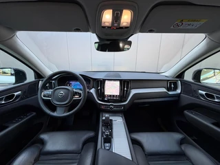 Volvo XC60 2.0 T6 Plug-in hybrid AWD Plus Dark Panorama|H/K Audio|Keyless / 13