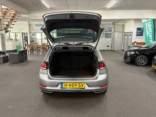 Volkswagen Golf 1.5 TSI Highline/ NL auto/ Pano/ Parkeersensoren / 35