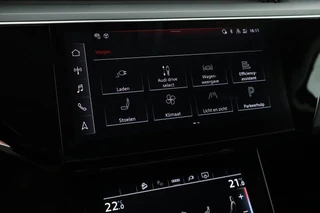 Audi Q8 e-tron 50 340pk quattro Advanced Edition 95 kWh SOH 91% Trekhaak Camera Sportstoelen Stoelverwarming / 28