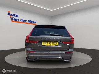 Volvo XC60 2.0 T6 Plug-in hybrid AWD Plus Dark / 7