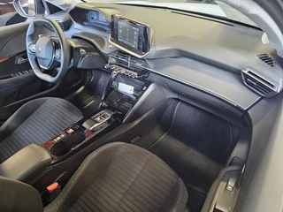Peugeot e-208 Active Pck 50 kWh Geen import | Navigatie | Parkeersensoren / 15