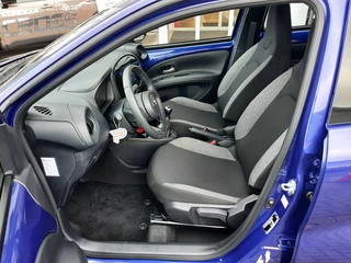 Toyota Aygo X PLAY / 10
