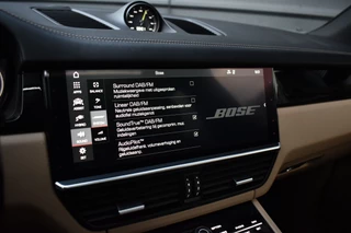 Porsche Cayenne 3.0 E-Hybrid Sport Chrono  | Pano | Trekhaak | 360 Camera | Bose | Stuurverwarming | Luchtvering | Orig. NL | / 16