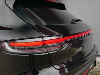 Porsche Macan 2.0 FACELIFT| PANO| TREKHAAK| 21LM| Sport Chrono / 12