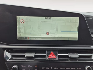 Kia Niro 1.6 GDi Hybrid DynamicPlusLine | Cruise Control | Climate Control | Open Dak | Camera | Stoelverwarming | Stuurverwarming | Elektrische Kofferbak | / 19