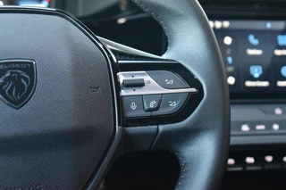 Peugeot 308 SW 1.2 PureTech Active Pack CARPLAY LMV TREKHAAK / 17