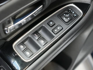 Mitsubishi Outlander 2.0 PHEV Pure / 29