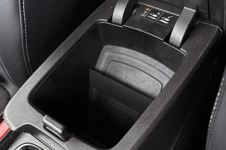 Opel Grandland 1.6 Turbo Plug-In Hybrid 4x4 Ultimate 300 PK Afneembare Trekhaak Stoel-Stuurverwarming / 41