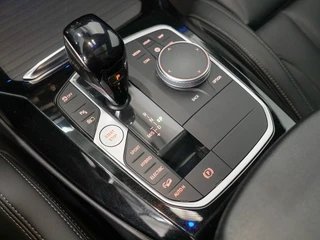 BMW X3 xDrive30e M-Sport Panoramadak | Elektr. Trekhaak / 18