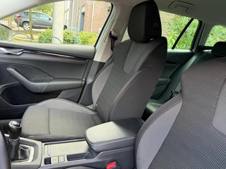 Škoda Octavia Combi 1.0 TSI Business Edition / 22