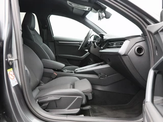 Audi A3 Sportback 45 TFSi e 272 Pk S-Line Competition / 44