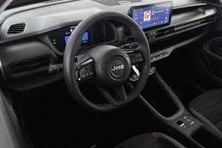 Jeep Avenger 1.2 e-Hybrid Longitude Apple CarPlay 16" LMW / 6