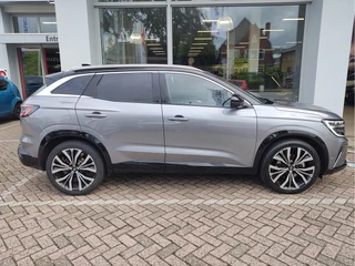 Renault Austral 1.2 E-TECH FULL HYBRID 200 ICONIC AUTOMAAT  Stuurverwarming | 360 Camera | Keyless / 7