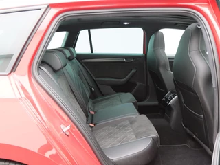 Škoda Superb Combi 1.5 TSi 150 Pk Automaat Sportline Business | Panoramadak | Trekhaak | Virtual Cockpit | Adaptive Cruise | Camera | LED | 19 Inch | 53.466 Km! / 40