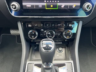 Škoda Superb Combi 1.5 TSI ACT Business Edition Plus  | Trekhaak | ACC | Carplay | Navi | Stoel/Stuurverw. | Sfeer | / 30