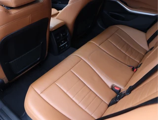 BMW 3 Serie 320i High Executive Edition  | Schuifdak | Leder | Camera | Org. NL / 24