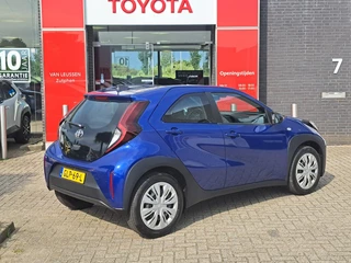 Toyota Aygo X PLAY AIRCO CAMERA AD-CRUISE APPLE/ANDROID NL-AUTO / 2