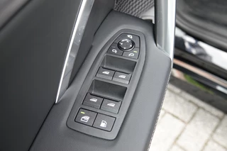 BMW X1 xDrive25e  | M-Sport | Panodak | Trekhaak | Camera | Leder | / 13