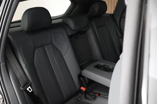 Audi Q5 2.0 TFSI 299pk e-hybrid quattro S edition Trekhaak 360Camera Tech-Pro Leder Memory Stoelverwarming Virtual Cockpit Panoramadak Navigatie S-Line / 50