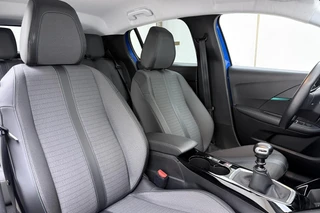 Peugeot 208 1.2T 100pk Allure Pack | Climate & Cruise Control | Navigatie | 3D Cockpit | Parkeersensoren | / 14