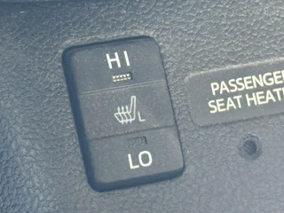 Toyota Prius 1.8 HYBRID FIRST EDITION NAVI STOELVERW AFN-TREKHAAK PARK-SENSOREN BSM CAMERA HUD BLUETOOTH / 23