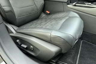 Citroen C5 X 1.6 Plug-in Hybrid 225 Shine Automaat | Navigatie | Stoel & Stuurverwarming | Keyless | Lederen bekleding | Massage stoelen | Extra getint glas | Camera / 14