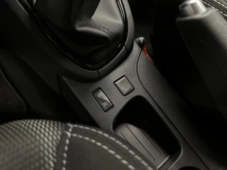 Renault Clio Estate 0.9 TCe Limited CRUISE NAVI CARPLAY. / 37