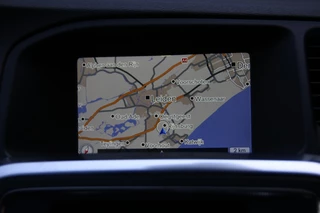 Volvo V60 2.0 T4 Momentum R-Design Camera achter | Parkeersensoren V+A | Navi / 10