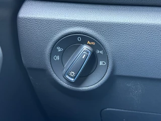 Volkswagen T-Roc 1.5 TSI 150pk DSG R-Line Camera | Keyless | Elek. Achterklep | Dode hoek | Rijklaar incl. 1 jaar Bovag garantie / 11