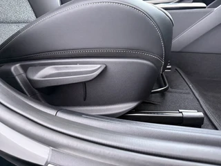 Kia K4 1.0 T-GDi MHEV GT-Line Launch Edition (pano) - Schuif/kantel dak - Stoel/stuurverwarming - AppleCarplay - Android Auto - 7 jaar of 150.000km fabrieksgarantie / 40