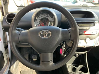 Toyota Aygo 1.0 VVT-i Comfort|Trekhaak|Airco|El.Ramen|5 deur / 16