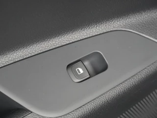Kia Stonic 1.0 T-GDi MHEV DynamicPlusLine  - Camera - Stoel/stuurverwarming - Cruise control - Applecarplay - Android Auto 7 jaar of 150.000km Fabrieksgarantie / 37
