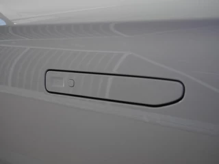 Leapmotor B10 Design Hybrid EV 18.8 kWh | Nu beschikbaar | Wltp 900km gecombineerd | Elektrisch 82km Wltp | Luxe uitvoering | Camera rondom | Stoel en stuurverwarming | Draadloze telefoonoplader | Keyless entry en start / 43