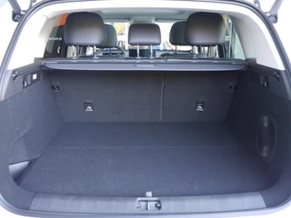 Leapmotor C10 Design REEV 28.4 kWh | Demo | 1500 trekgewicht | Nieuw uit voorraad Leverbaar | Panoramadak | Camera | 20 inch | Elektrische achterklep / 12