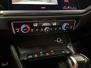 Audi Q3 45 TFSI e S line | 245 PK | Virtual Cockpit Plus | Camera | Black Optics | Leder | 2022 / 44