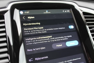 Volvo XC90 2.0 T8 Recharge AWD Plus Bright  | Luchtvering | 22" | Panoramadak | Leder | BLIS / 32