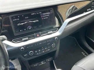 Kia e-Niro Edition 64 kWh 3-FASE ACHTERUITRIJ CAMERA CARPLAY STUUR/STOELVERWARMING / 14