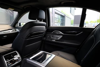 BMW 7 Serie 750i xDrive High Executive  | NAP! | FULL PPF | DEALER.OND | STOELVENTILATIE | B&W | / 68