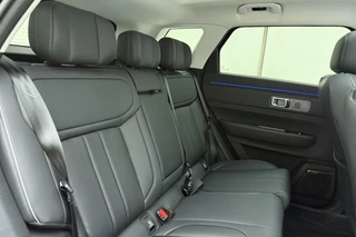 Jaecoo 7 1.5 TGDI SHS-P Exclusive | RIJKLAAR INCLUSIEF €2.500,- REGISTRATIEVOORDEEL | Glazen schuif-/ kanteldak | 7 jaar garantie tot 150.000 km | 360 3D Camera | Lederen bekleding | Stoelventilatie & verwarming | Elektrische achterklep | Apple Carplay/Android auto / 19