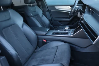 Audi A6 Avant 55 TFSI e quattro Competition  Pano/Matrix LED/360/Keyless/Navi Plus/ACC/Optiek Zwart/Dodehoek/20" / 12