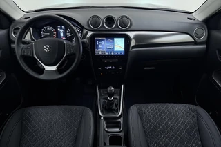 Suzuki Vitara 1.4 Boosterjet Smart Hybrid Style 110pk | Navigatie | Climate Control | Stoelverwarming | Cruise Control Adaptief | Luxe Bekleding | Camera | Dodehoekdetectie / 32