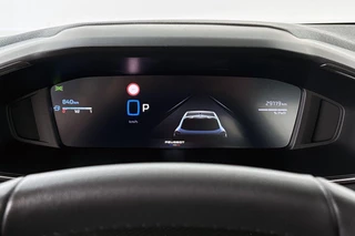 Peugeot 208 1.2 Hybrid 110 e-DCS6 Allure / 11